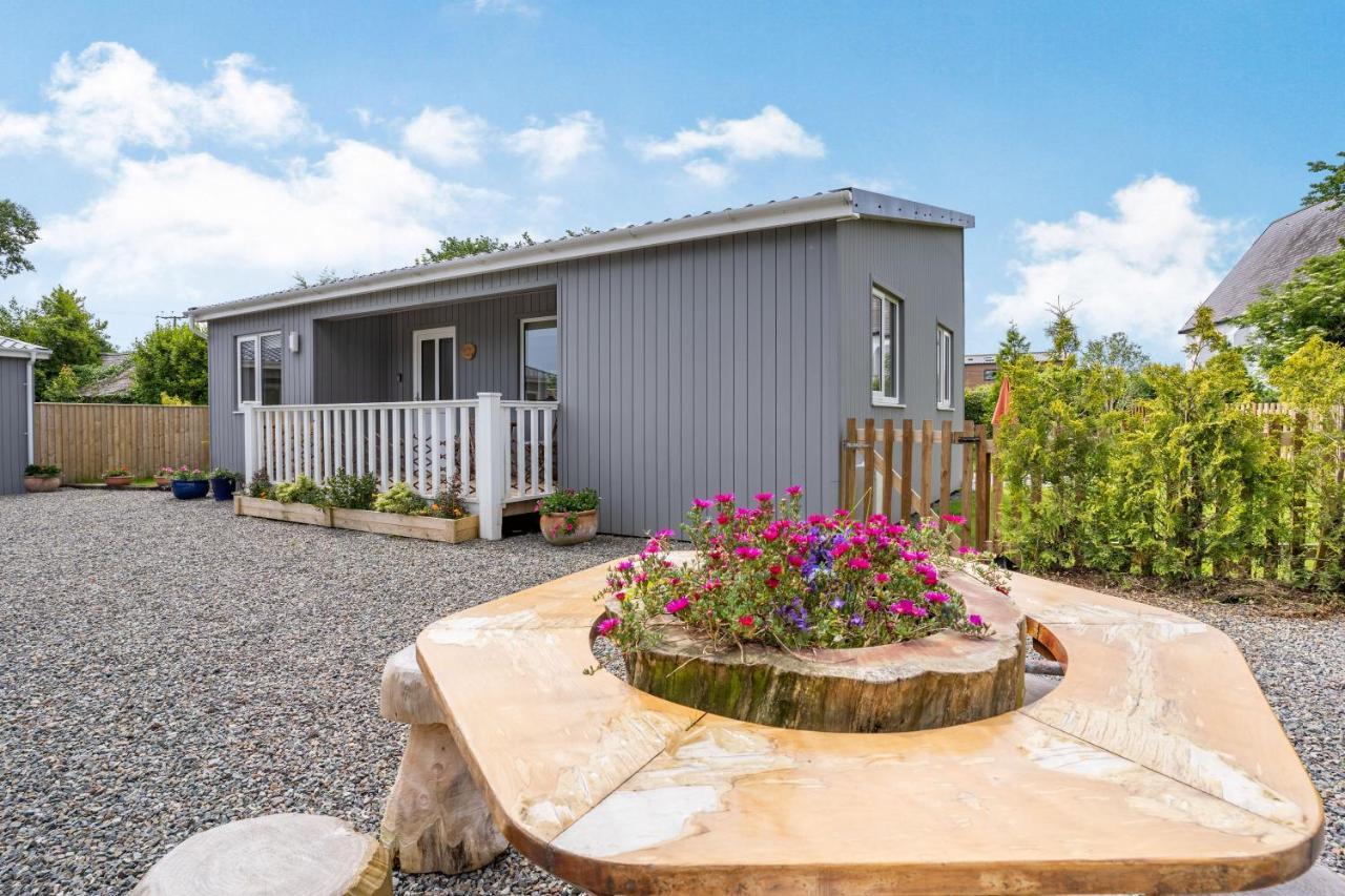 Ramsey Lodge Bier Wood Lodges Tenby Exterior foto