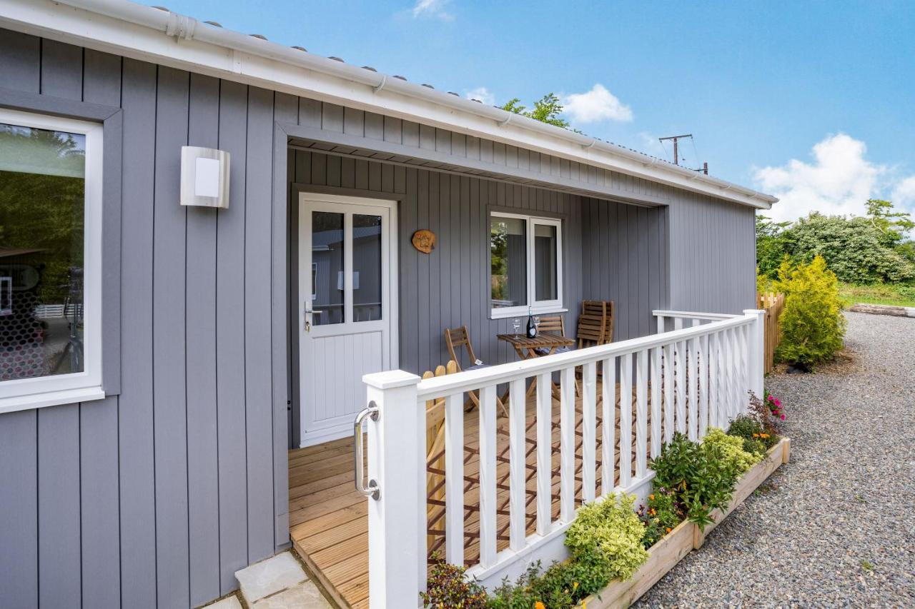 Ramsey Lodge Bier Wood Lodges Tenby Exterior foto